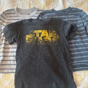 Bundle of 3 4T t-shirts Star Wars Carter’s